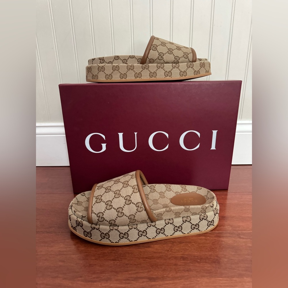 Gucci Clarice GG Logo All Over Canvas Platform Slide Sandals Beige Various Sizes